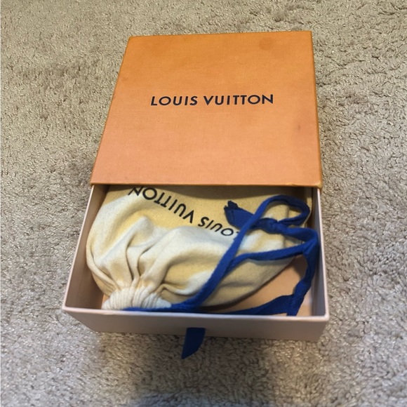 Men’s BLK Louis Vuitton reversible belt. Excellent condition with box and duster - Picture 3 of 9